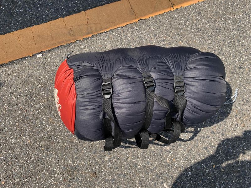 「バロウバッグ#0」は車中泊にオススメの寝袋！